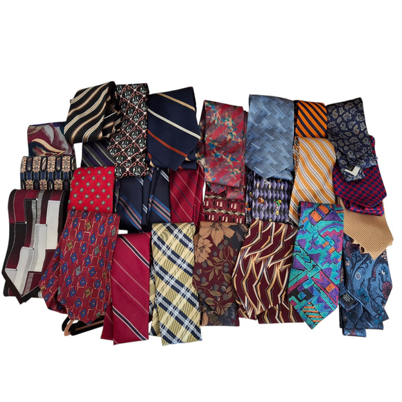 Lot of 27 Ties Vintage and Modern Silks - Picture 1 of 4